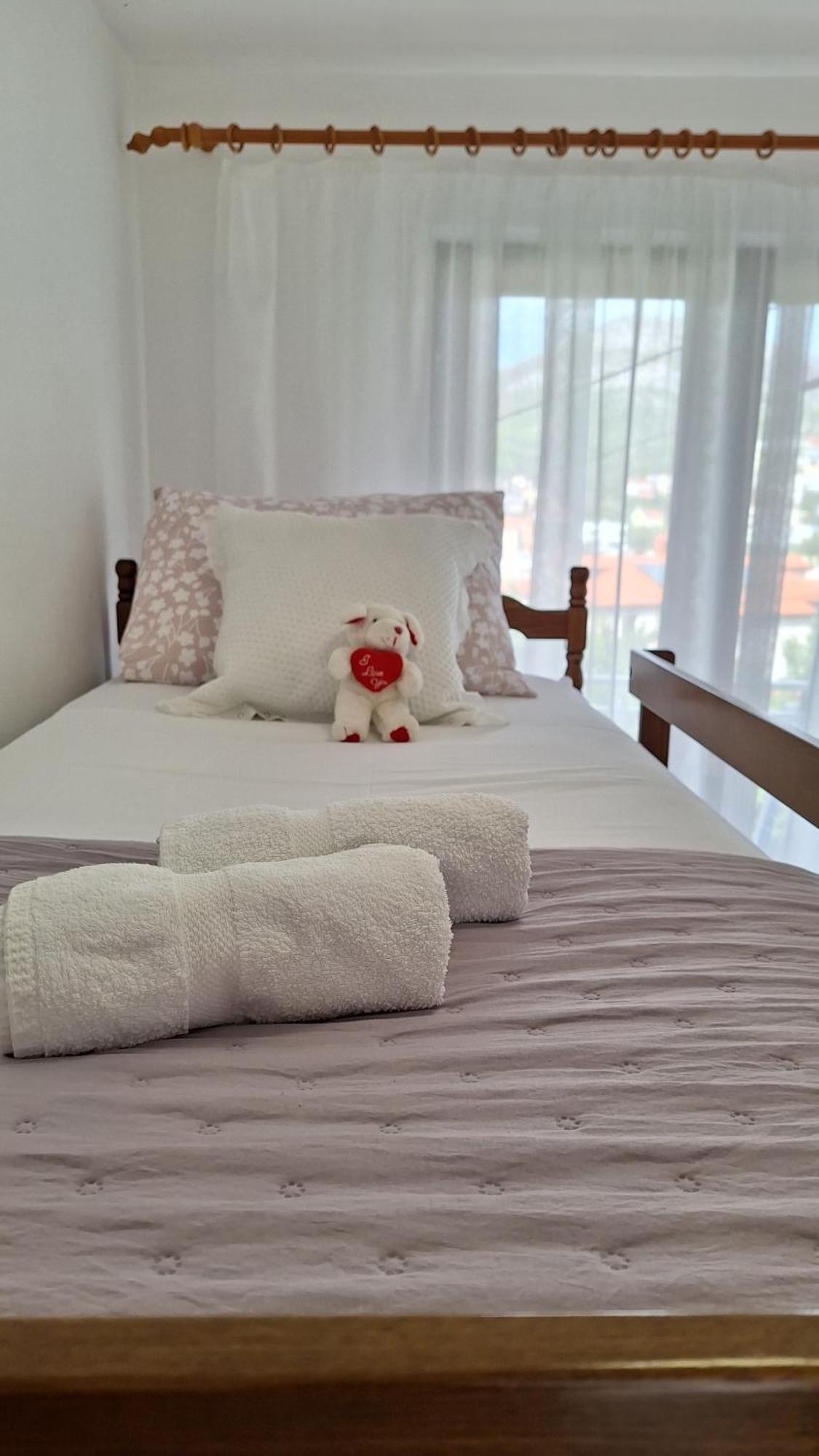 Apartmani I & J Seric Сегет-Враница Экстерьер фото